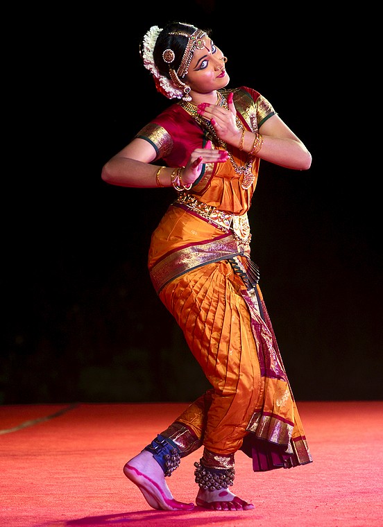 Krupa Ravi (Mamallapuram Dance Festival 2012 - Bharatanatyam)